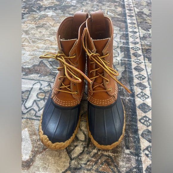 LL Bean Tan Navy Women's Bean Boots 8" Tie Up Shoes - Picture 2 of 8